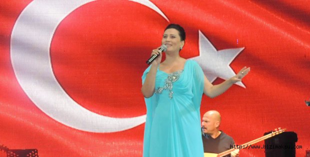 TÜRK DÜNYASI FESTİVALİ AKSULULARI COŞTURDU