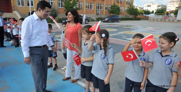 Tütüncü “Eğitimcilerin en önemli destekçileriyiz”