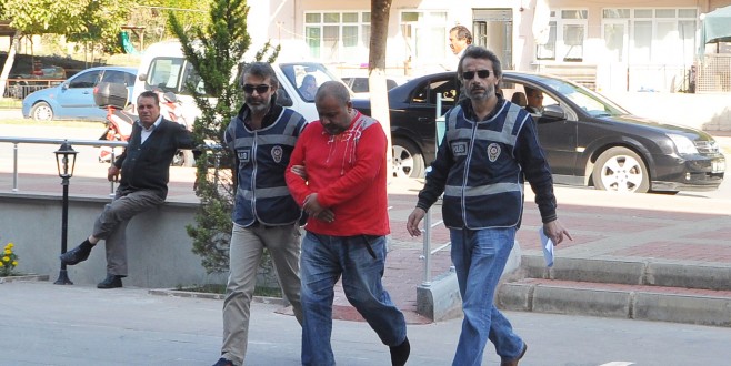 UYUŞTURUCU TİCARETİ YAPAN ZANLI ADLİYEYE SEVK EDİLDİ